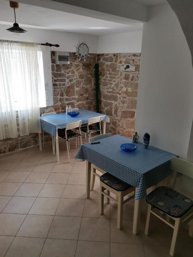 Apartment Titinica ムルテル エクステリア 写真
