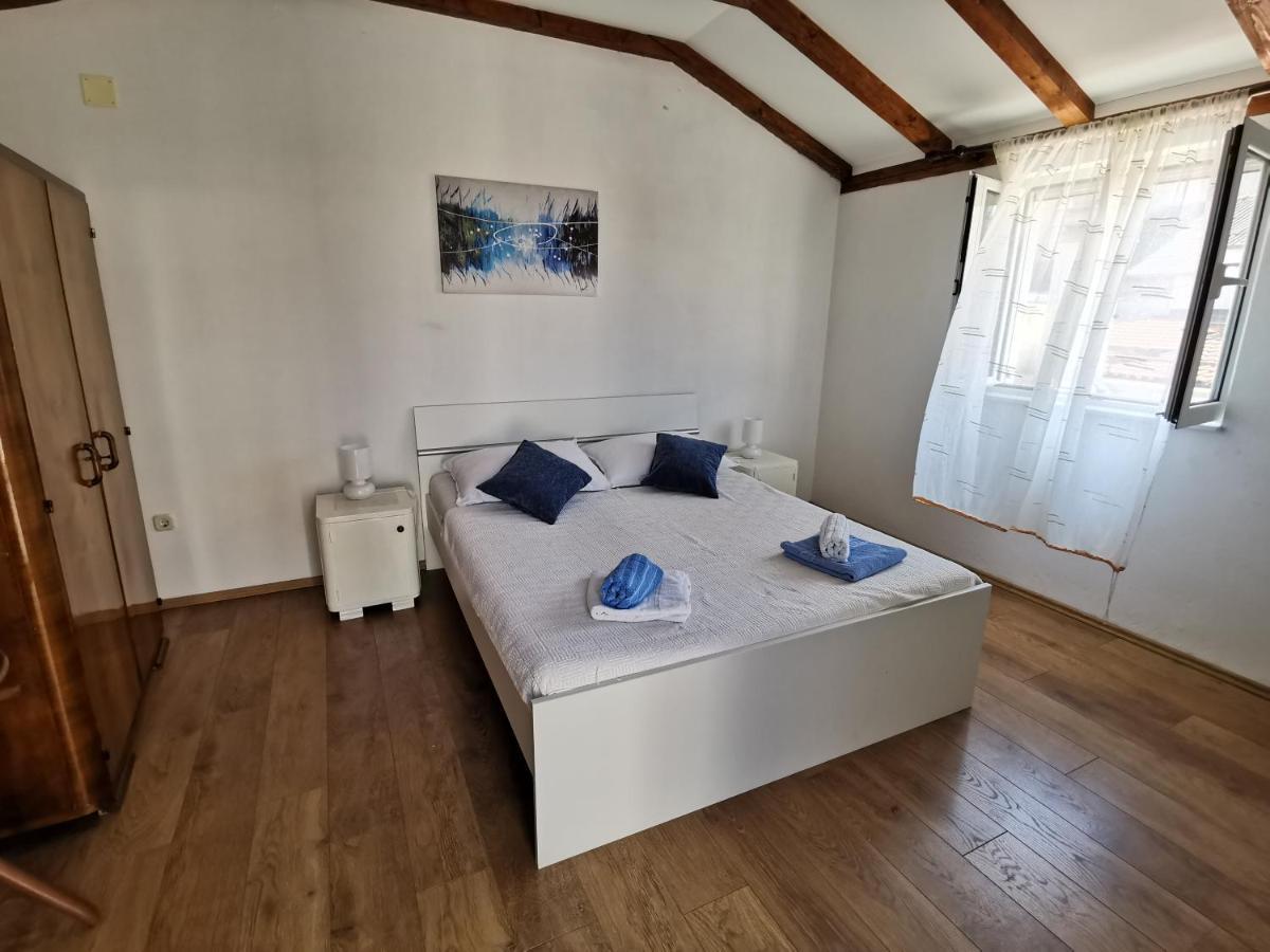 Apartment Titinica ムルテル エクステリア 写真